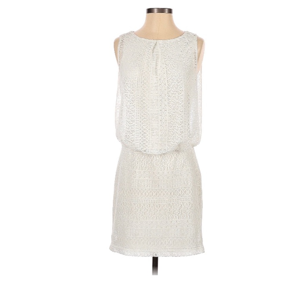 NWT Bisou Bisou White Lace Overlay Mini Dress, size 10, sleeveless